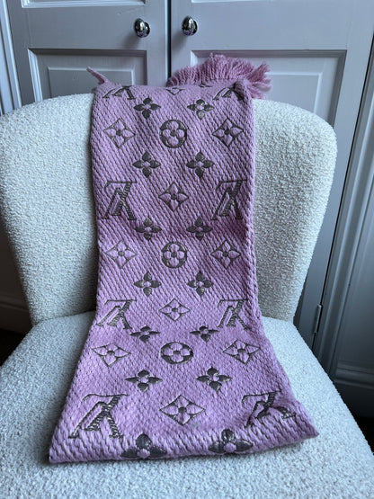 Louis Vuitton Logomania Scarf in Pink