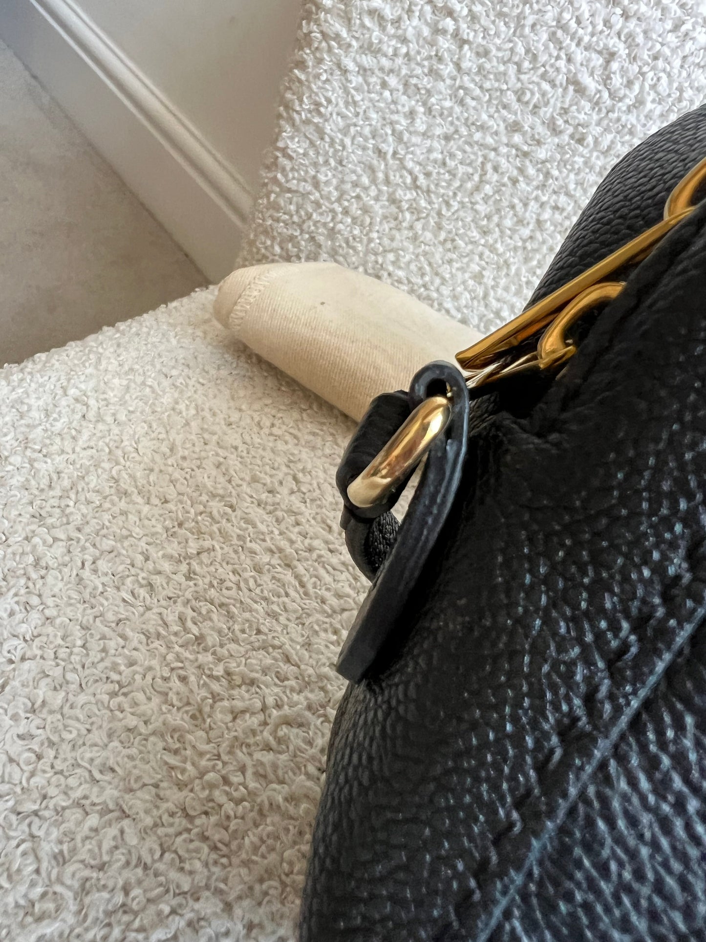 Louis Vuitton Saintonge Black Empreinte