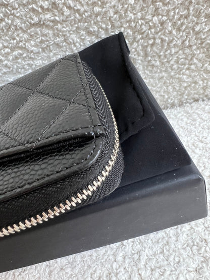Chanel Black Quilted Caviar Zip Round Purse with Silver Hardware (RRP £550)