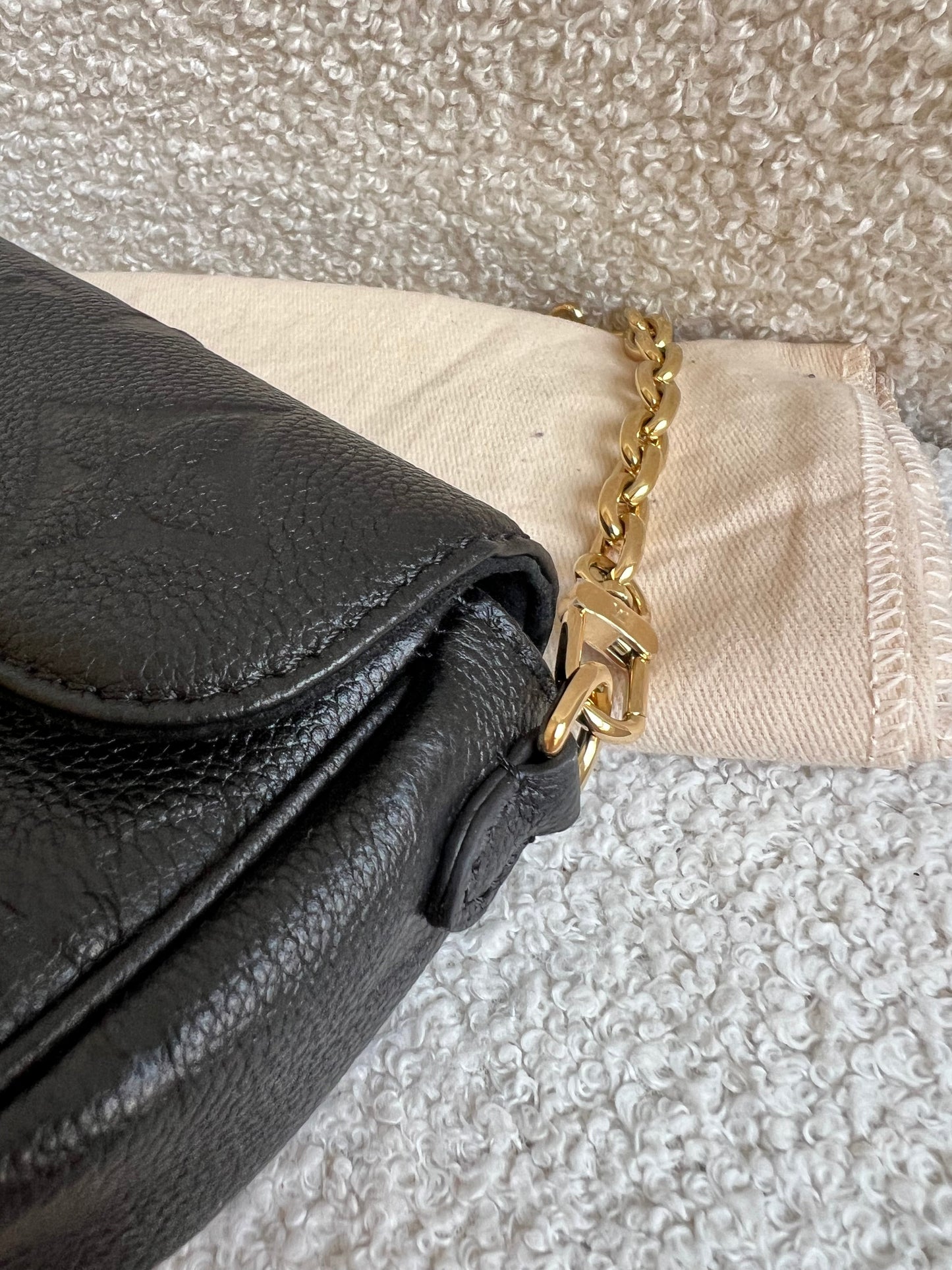 Louis Vuitton Ivy Wallet on Chain Bag Black Empreinte (RRP £1,490)