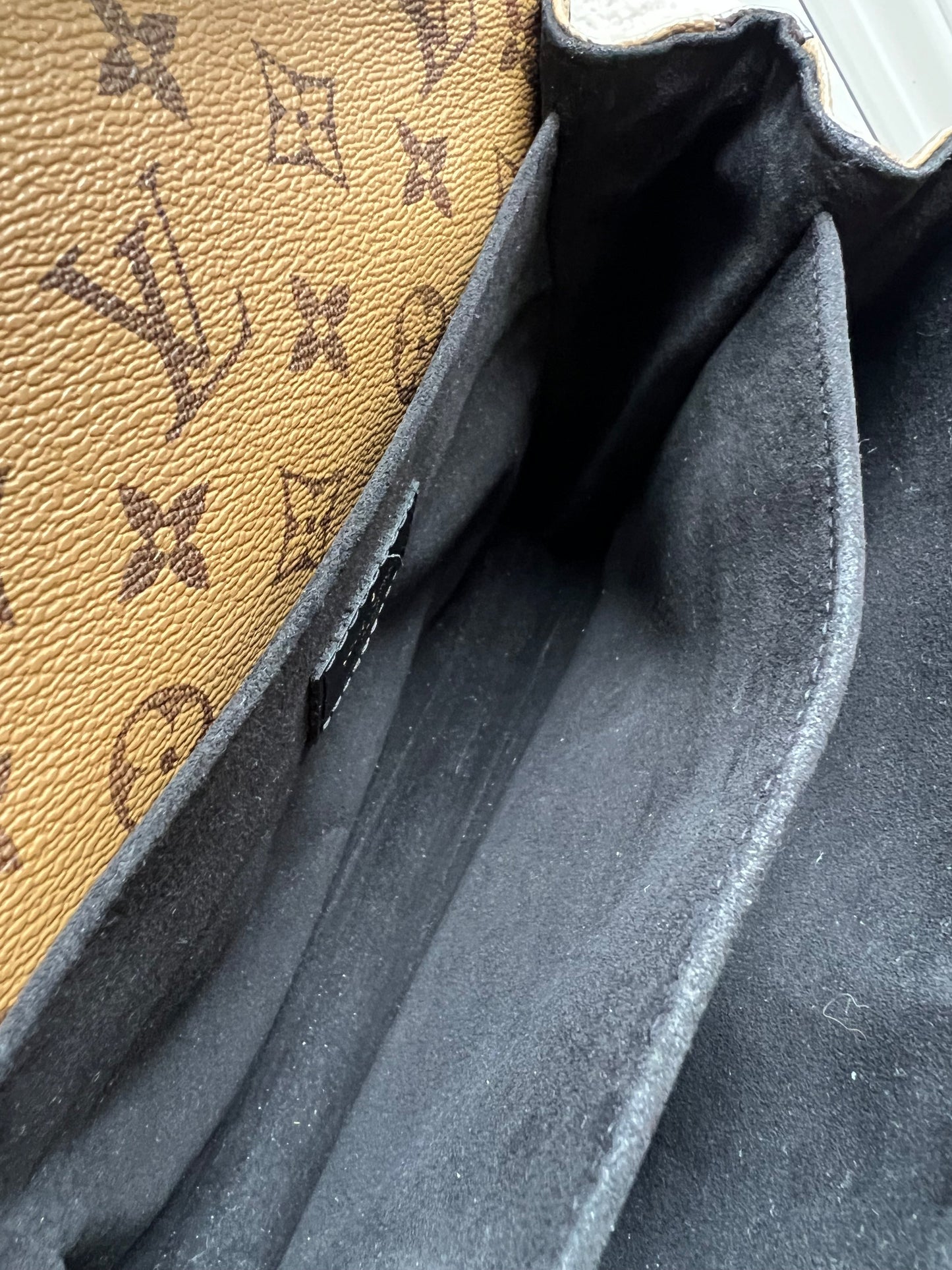Louis Vuitton Pochette Metis Reverse Monogram (RRP £2,020)