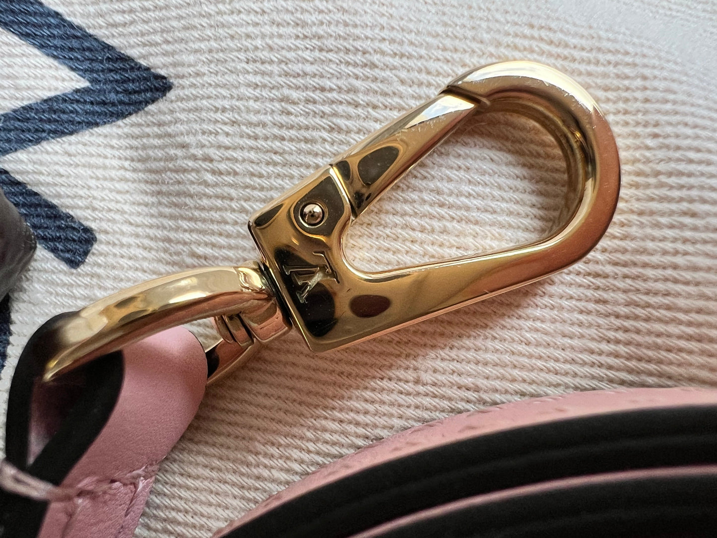 Louis Vuitton Locky BB Monogram Rose Poudre (RRP £1650)