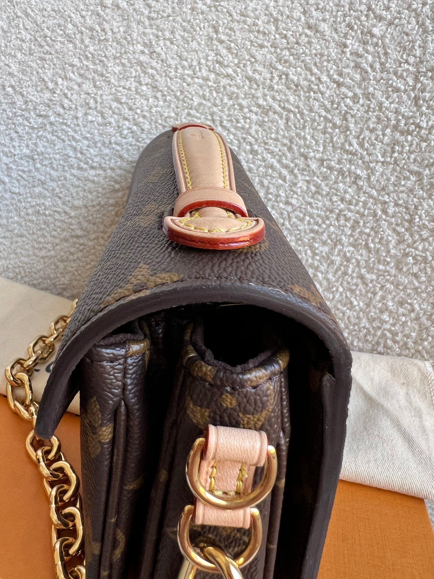 Louis Vuitton Pochette Metis East West Monogram (RRP £2,270)