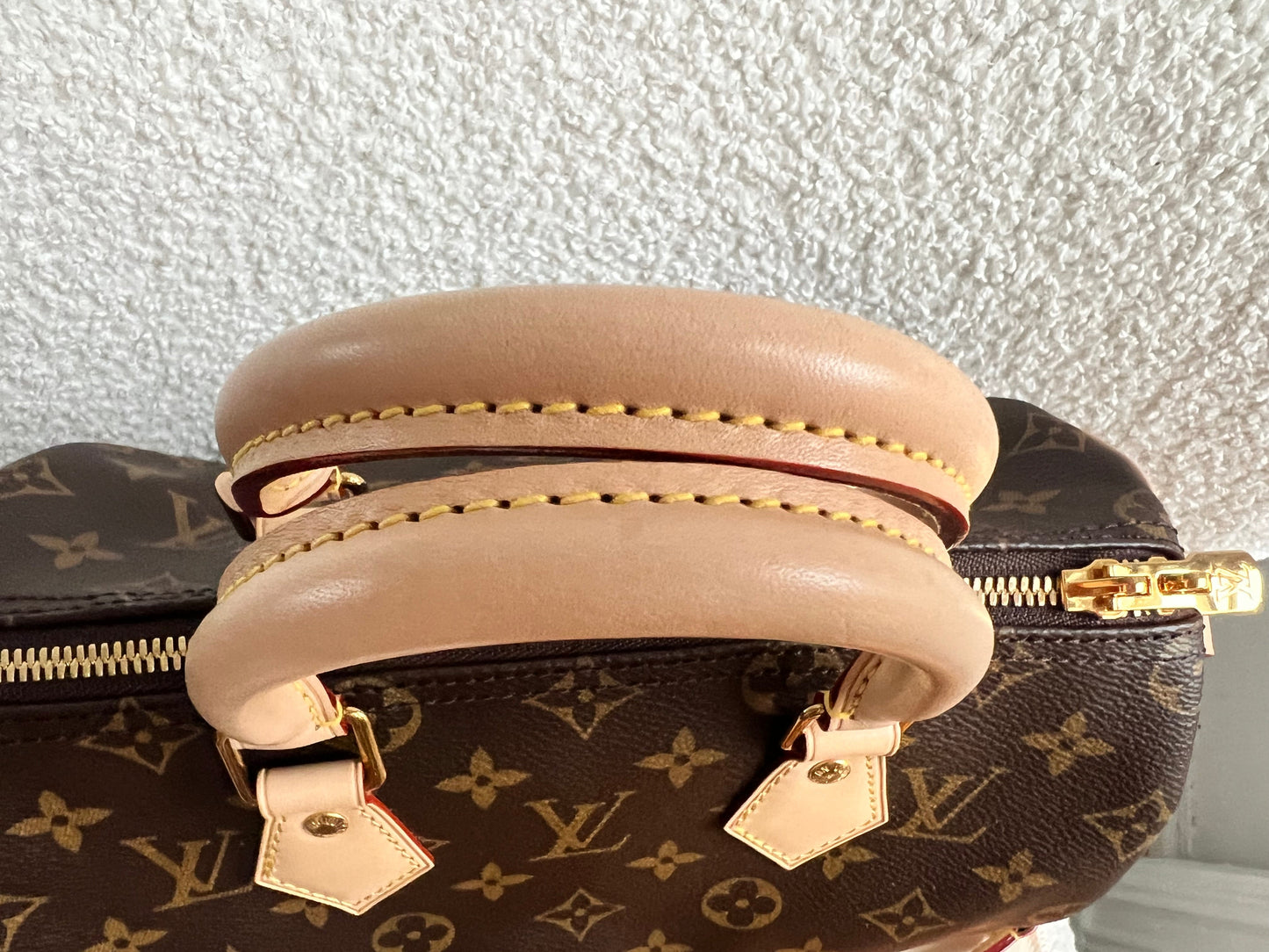 Louis Vuitton Speedy 25 Bandouliere Monogram (RRP £1,440)