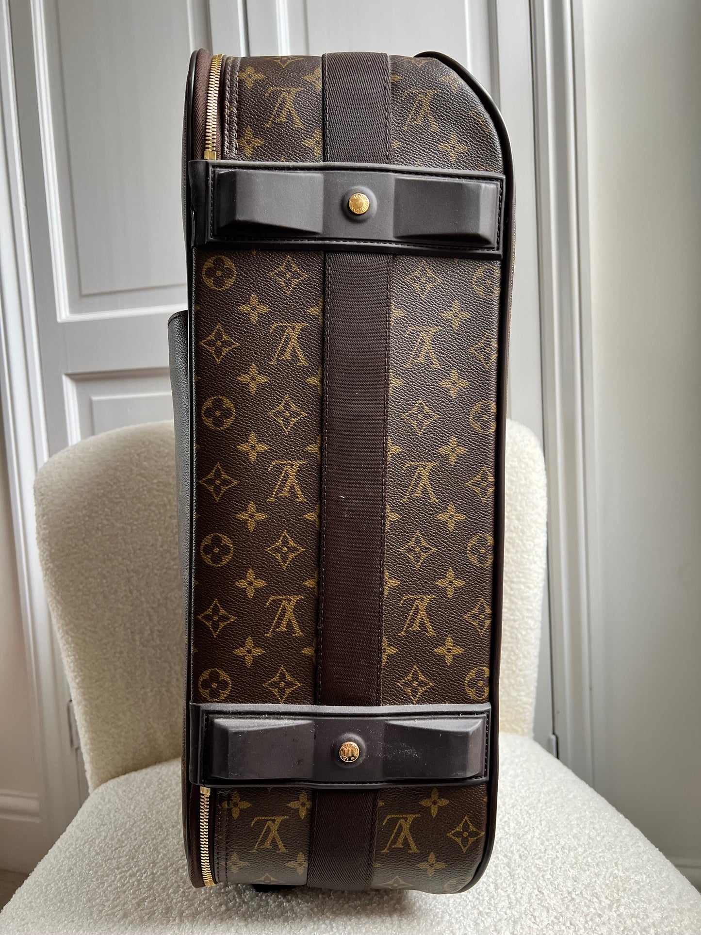 Louis Vuitton Pegase 55 Suitcase Monogram (RRP £2,250)
