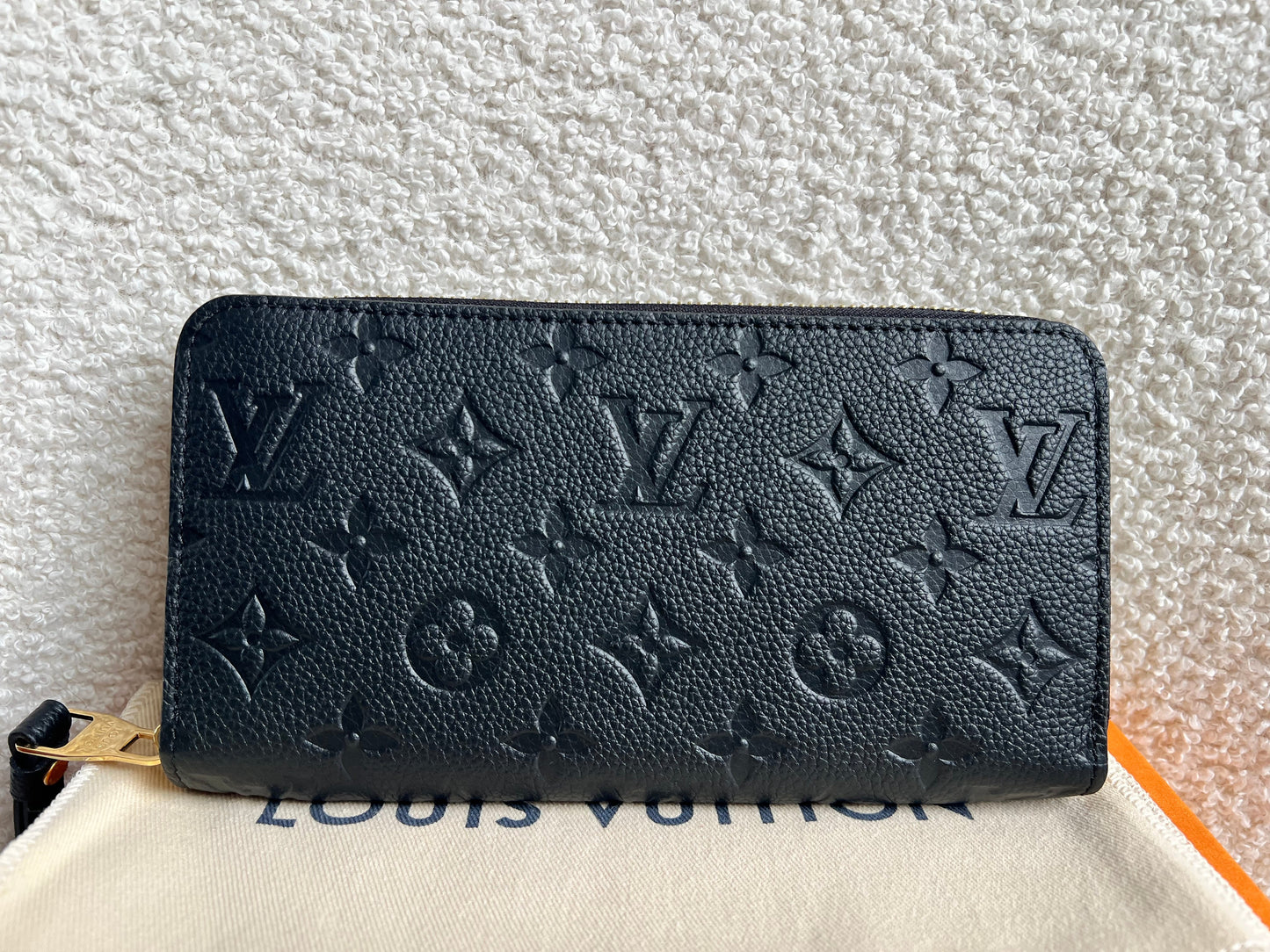 Louis Vuitton Zippy Wallet in Black Empreinte (RRP £790)