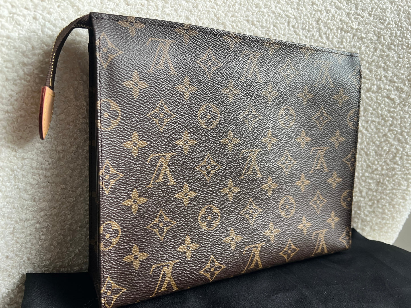 Louis Vuitton Toiletry Pouch 26 Monogram