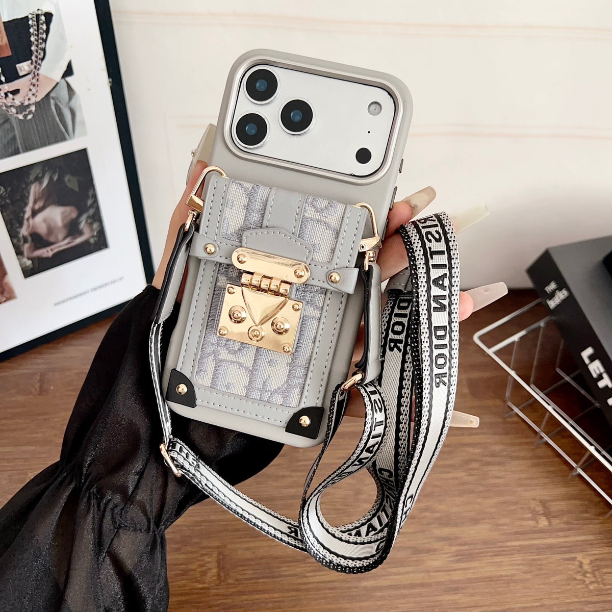 Fashion Dior Crossbody Phone Case Iphone 12-17 / Pro / Pro Max / Plus / 18 Pro / 18 Pro Max