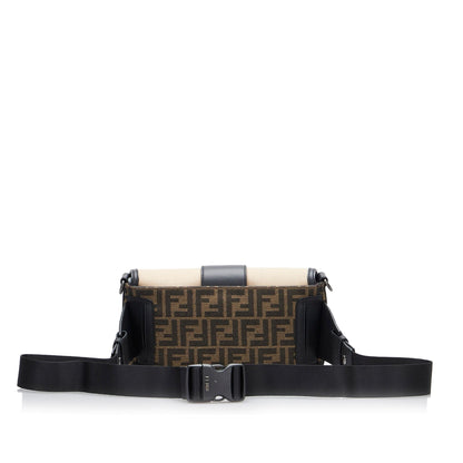 Fendi Zucca Convertible Belt Bag (SHG-PqiwqL)