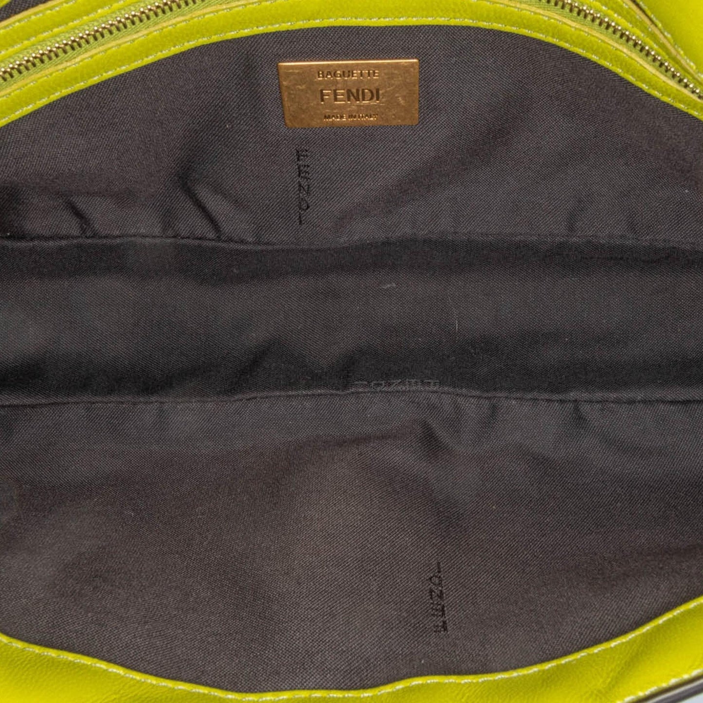 Fendi Zucca Embossed Baguette Satchel Shg-Jxmw95