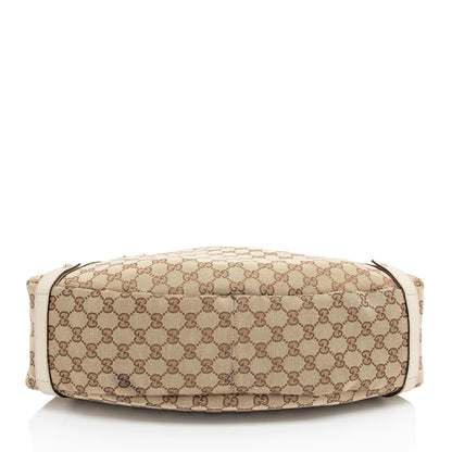 Gucci GG Canvas Abbey Medium Shoulder Bag (SHF-KbPV8L)