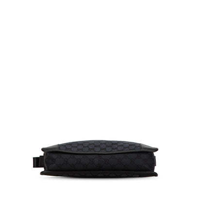 Gucci GG Canvas Shoulder Bag (SHG-nNgF0V)