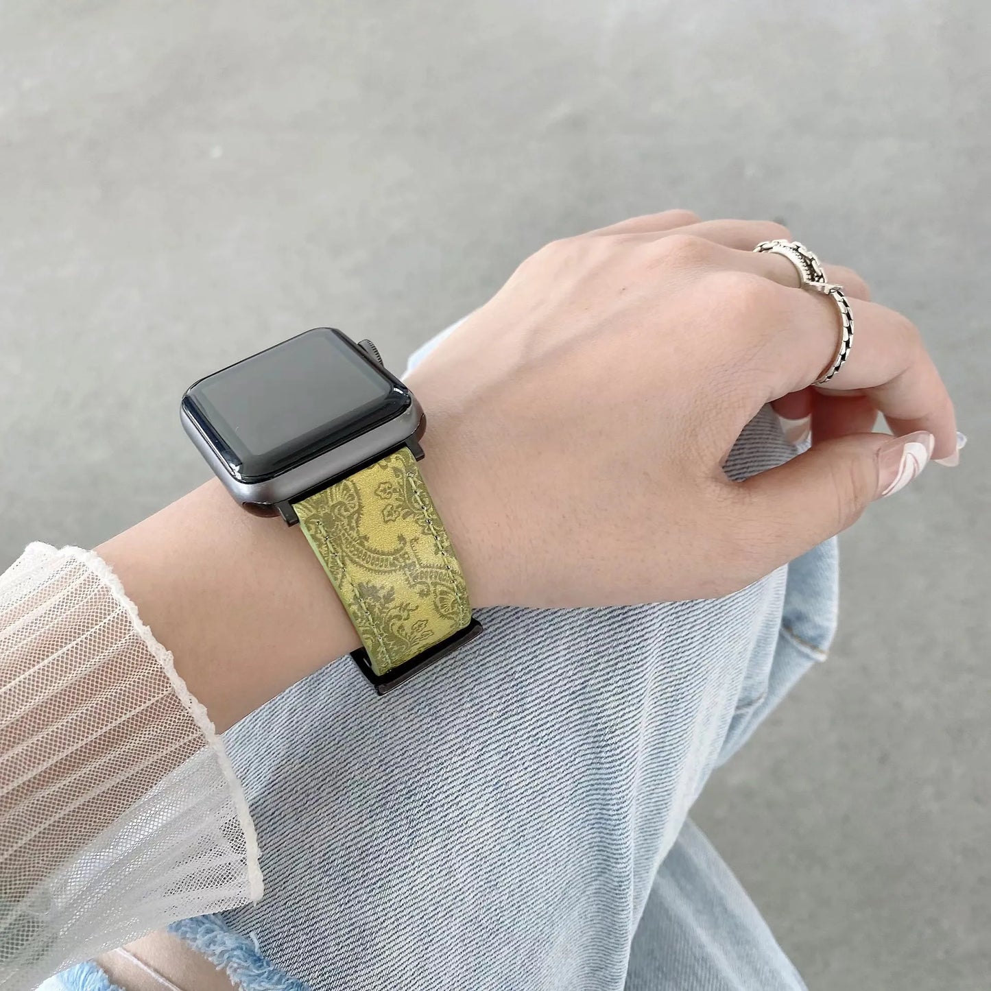 Luxury GG Leather Apple Watch Band Wrist Strap