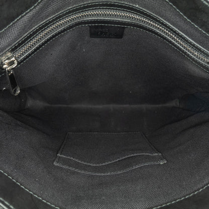 Gucci Medium GG Supreme Crossbody (SHG-f3rHKp)