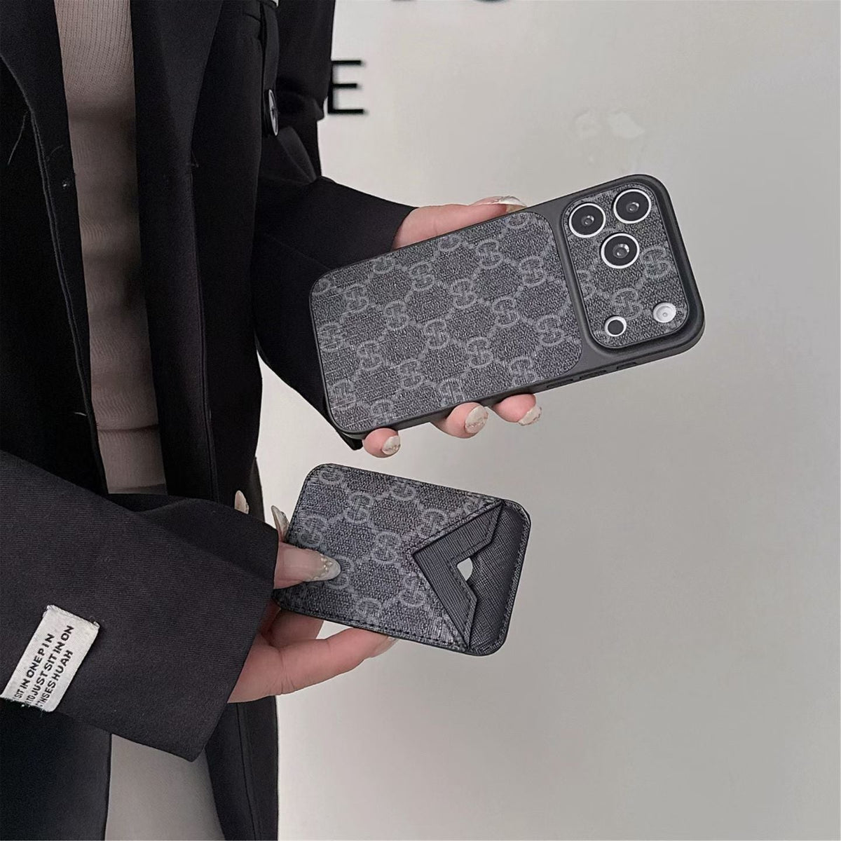 Gg Style Phone Case Magnet Card Holder Iphone 13-17 / Pro / Pro Max / Plus / Air / 18 Pro / 18 Pro Max