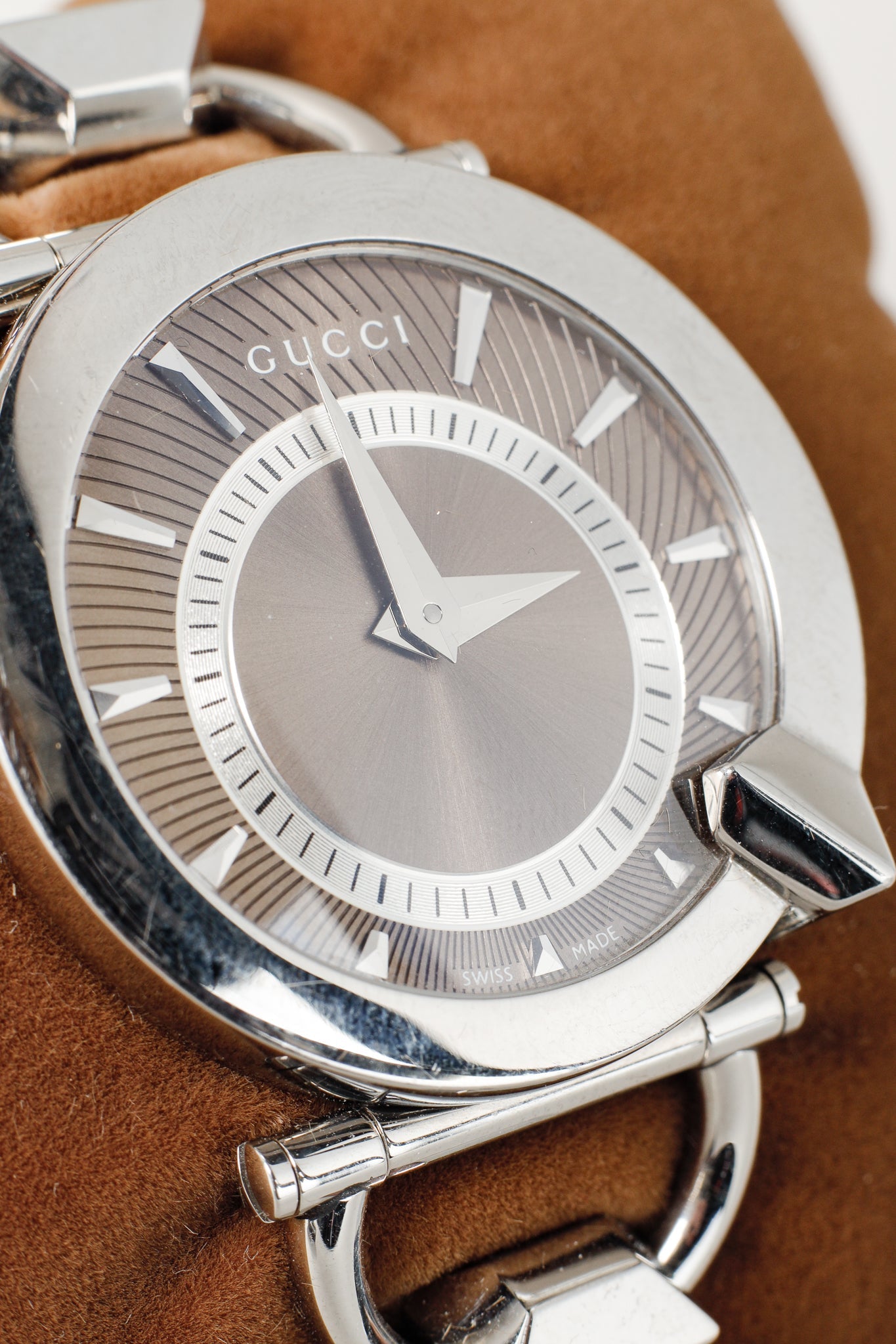 Gucci Chiodo Silver-Tone Stainless Steel Watch