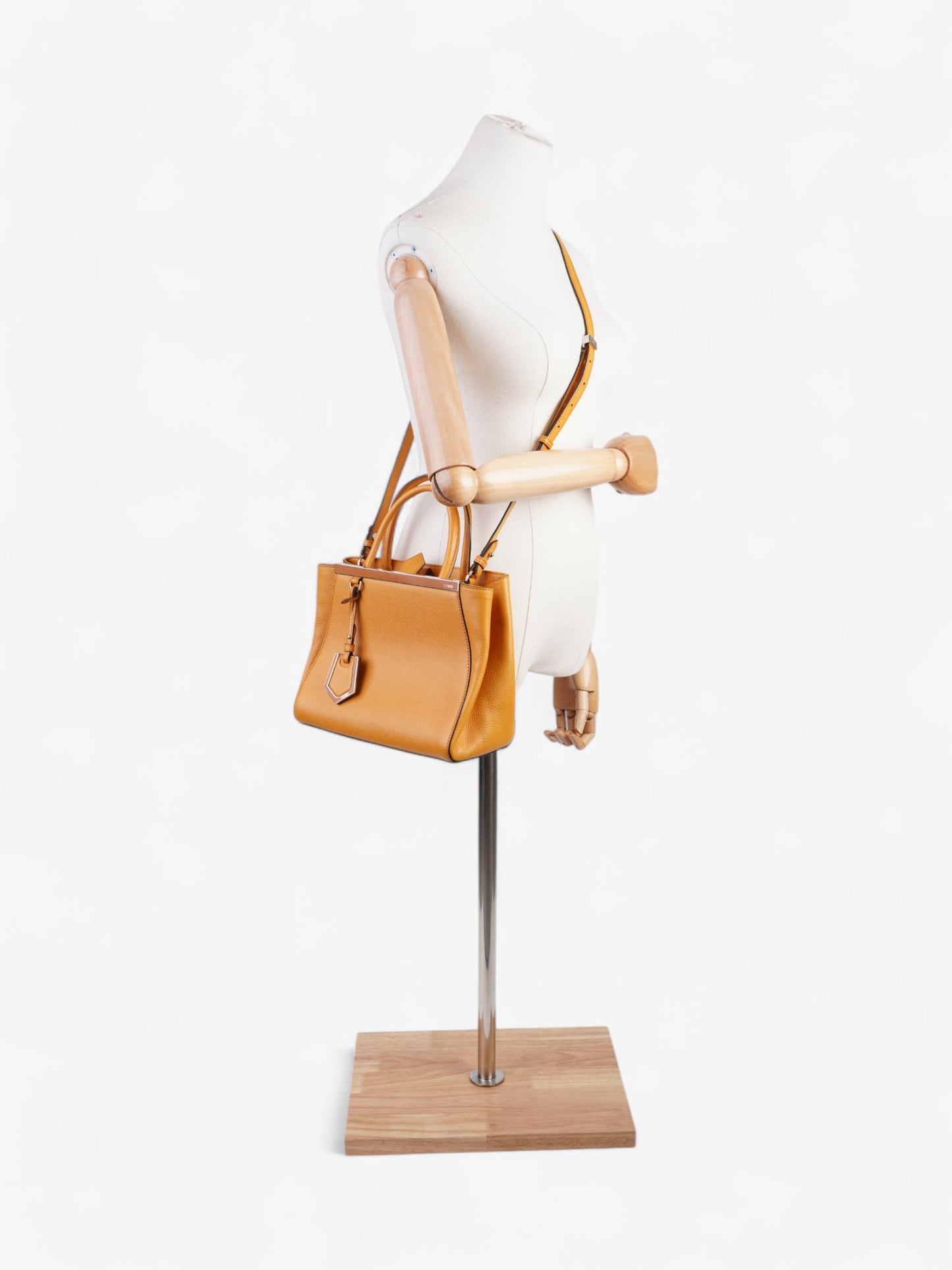 Fendi Luxury Leather Red Handbag Style 62