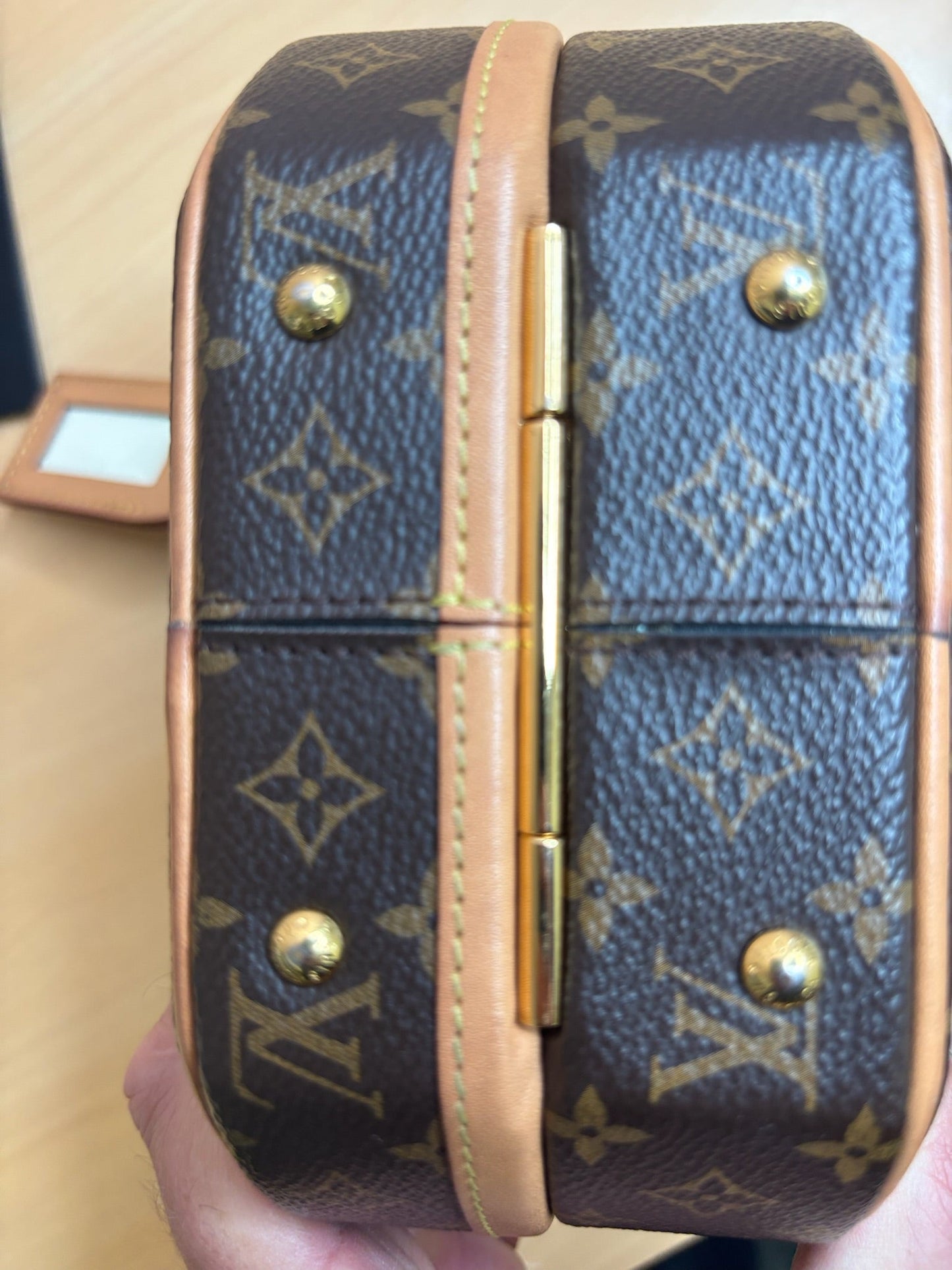 Louis Vuitton Petite Boîte Chapeau Bag