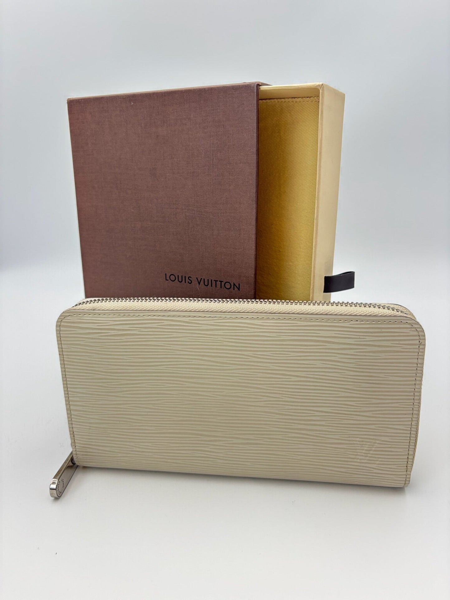 Louis Vuitton Epi Zippy Wallet