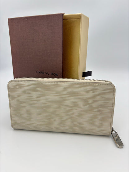 Louis Vuitton Epi Zippy Wallet