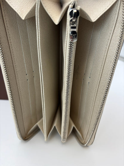 Louis Vuitton Epi Zippy Wallet