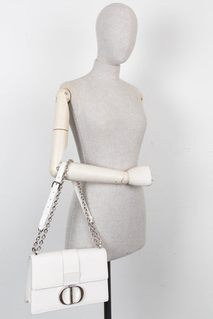 Christian Dior Montaigne 30 Crossbody Bag Graind Leather White