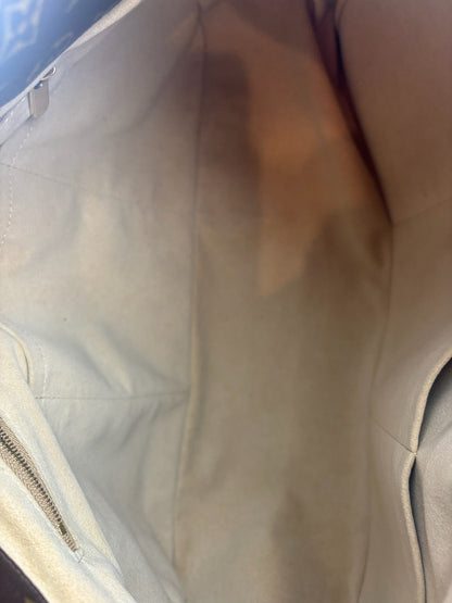Louis Vuitton Monogram Artsy MM