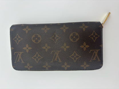 Louis Vuitton Monogram Zippy Wallet