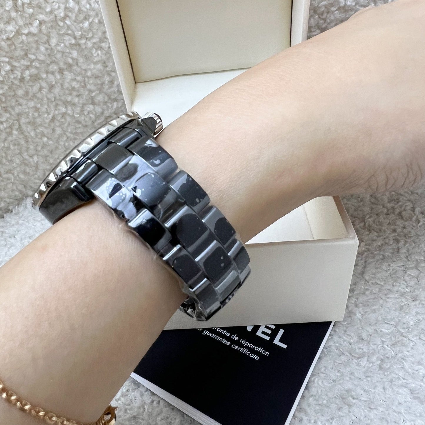 Chanel J12 Watch 33mm with 12 Diamonds in Black Ceramic Bracelet and Steel (2 Extra Links) (Model: H1625)