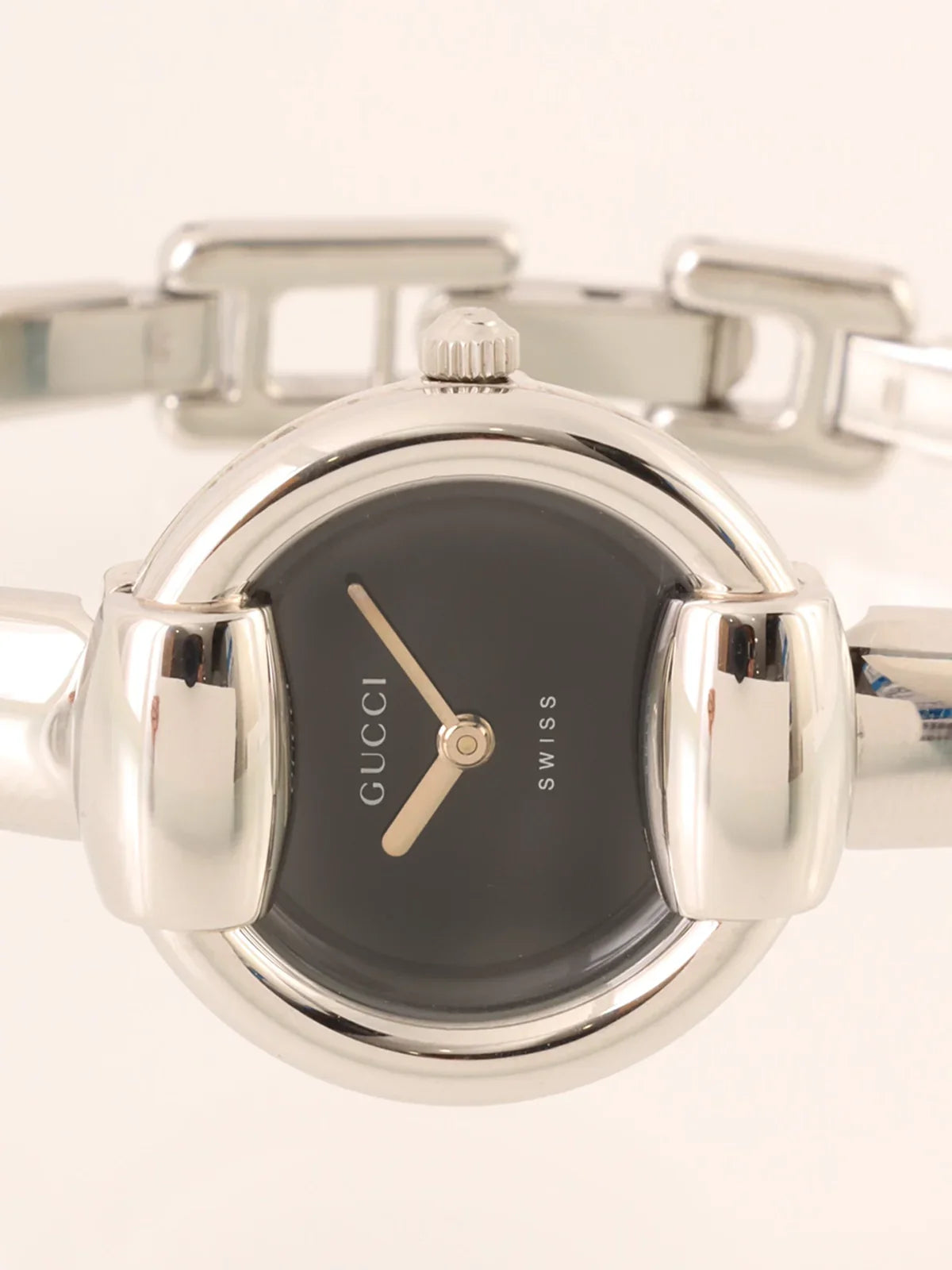 GUCCI Round Face Bangle Watch Silver