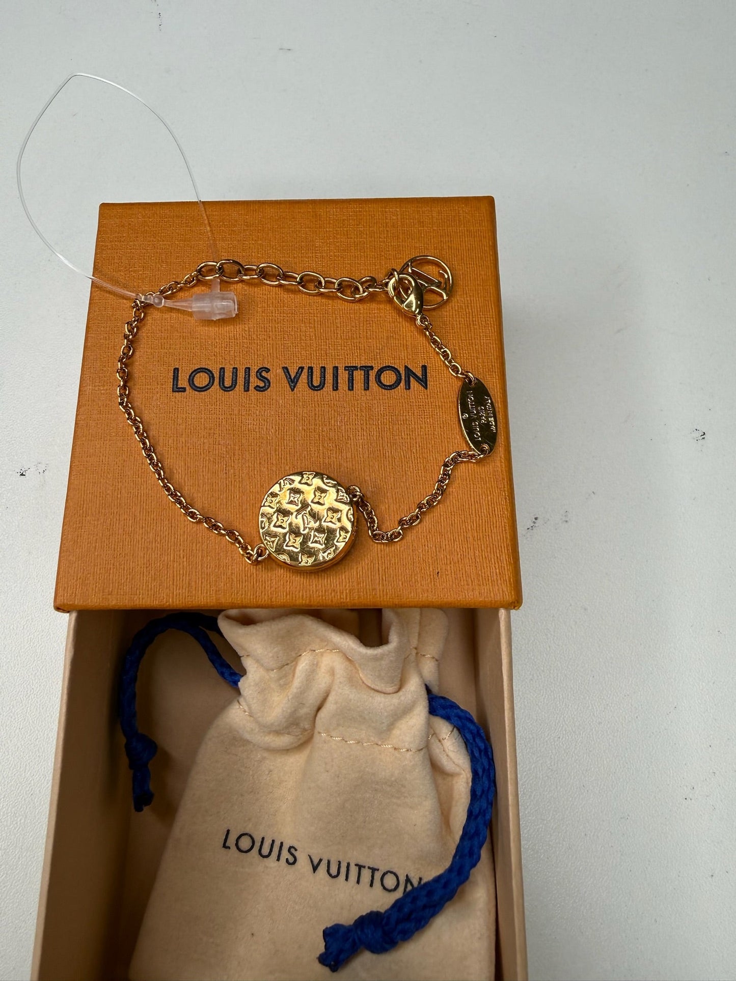 Louis Vuitton L to V Charm Bracelet (JP)