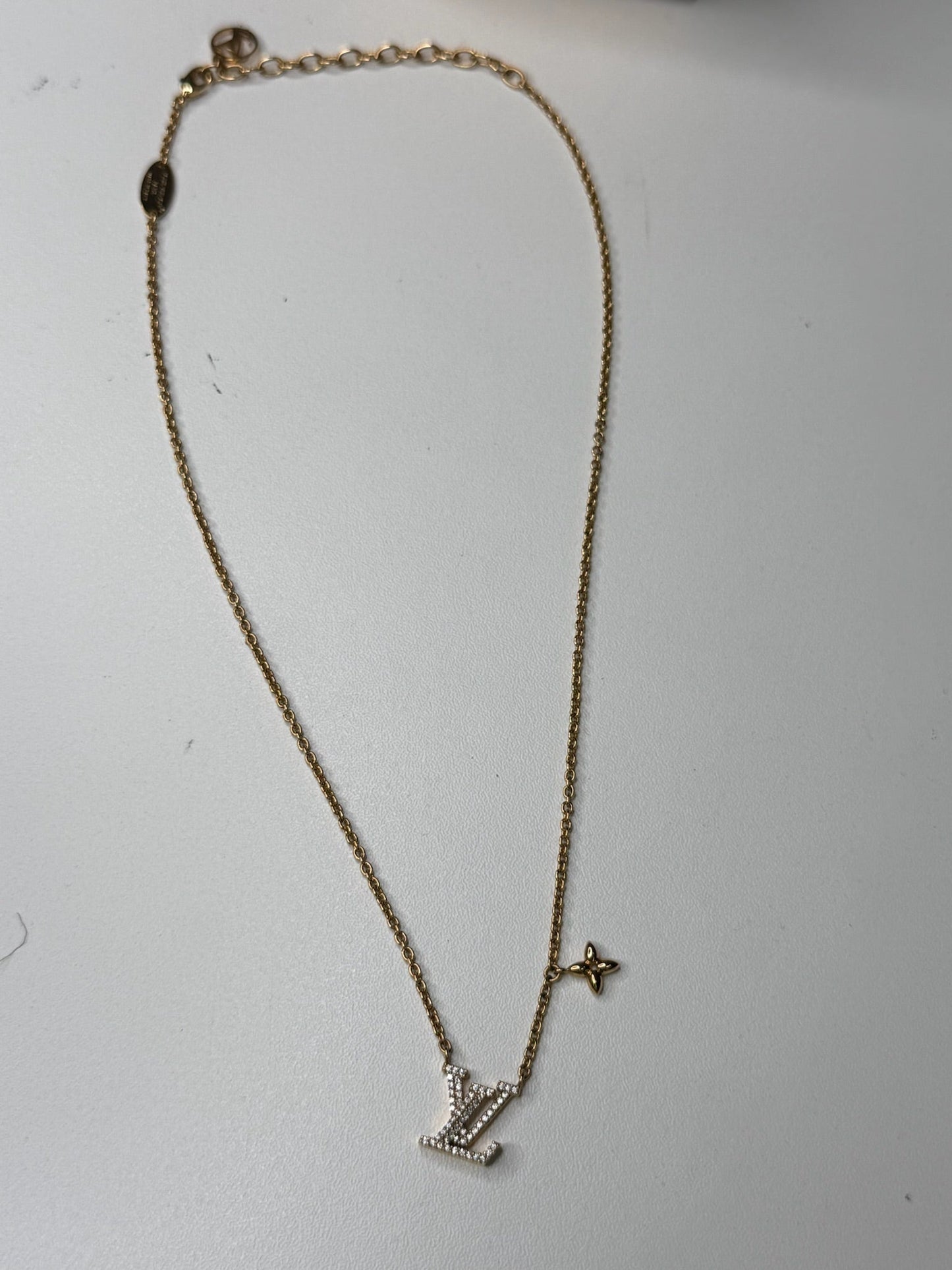 Louis Vuitton Metal Crystal LV Iconic Necklace (JP)