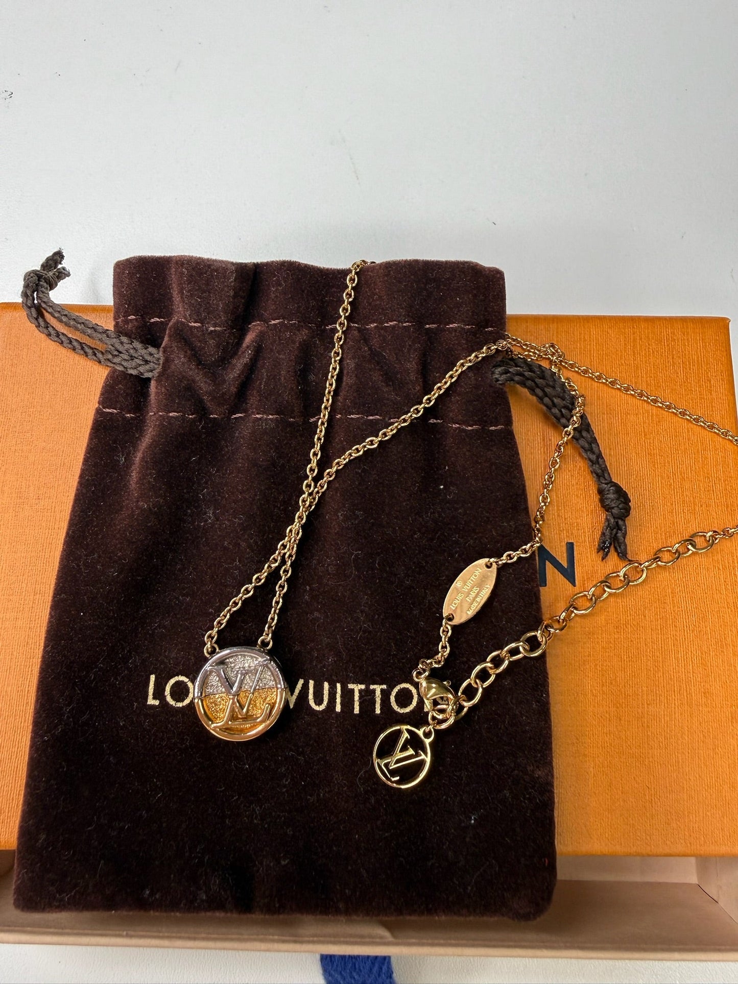Louis Vuitton "L to V" Necklace (JP)
