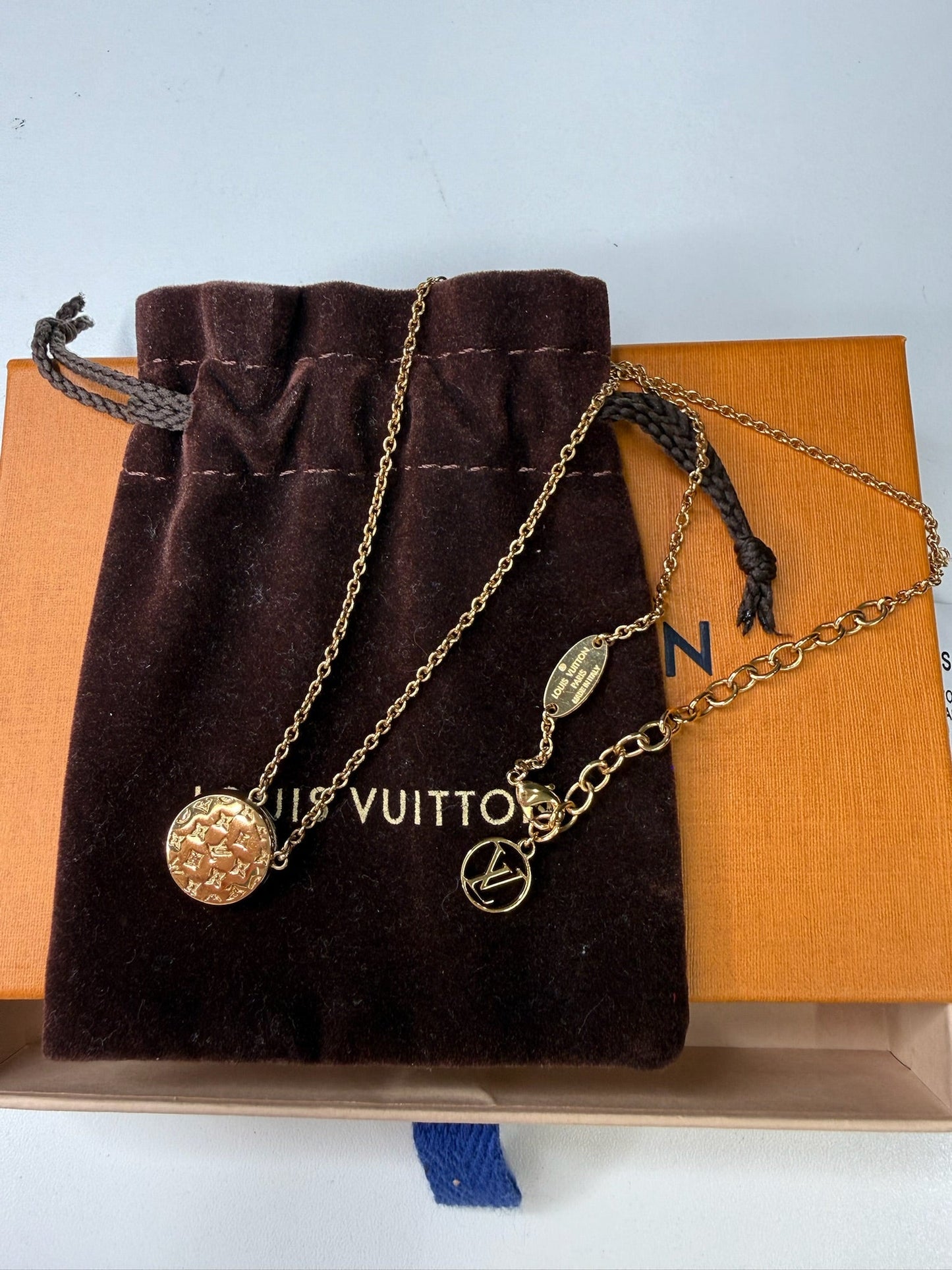 Louis Vuitton "L to V" Necklace (JP)