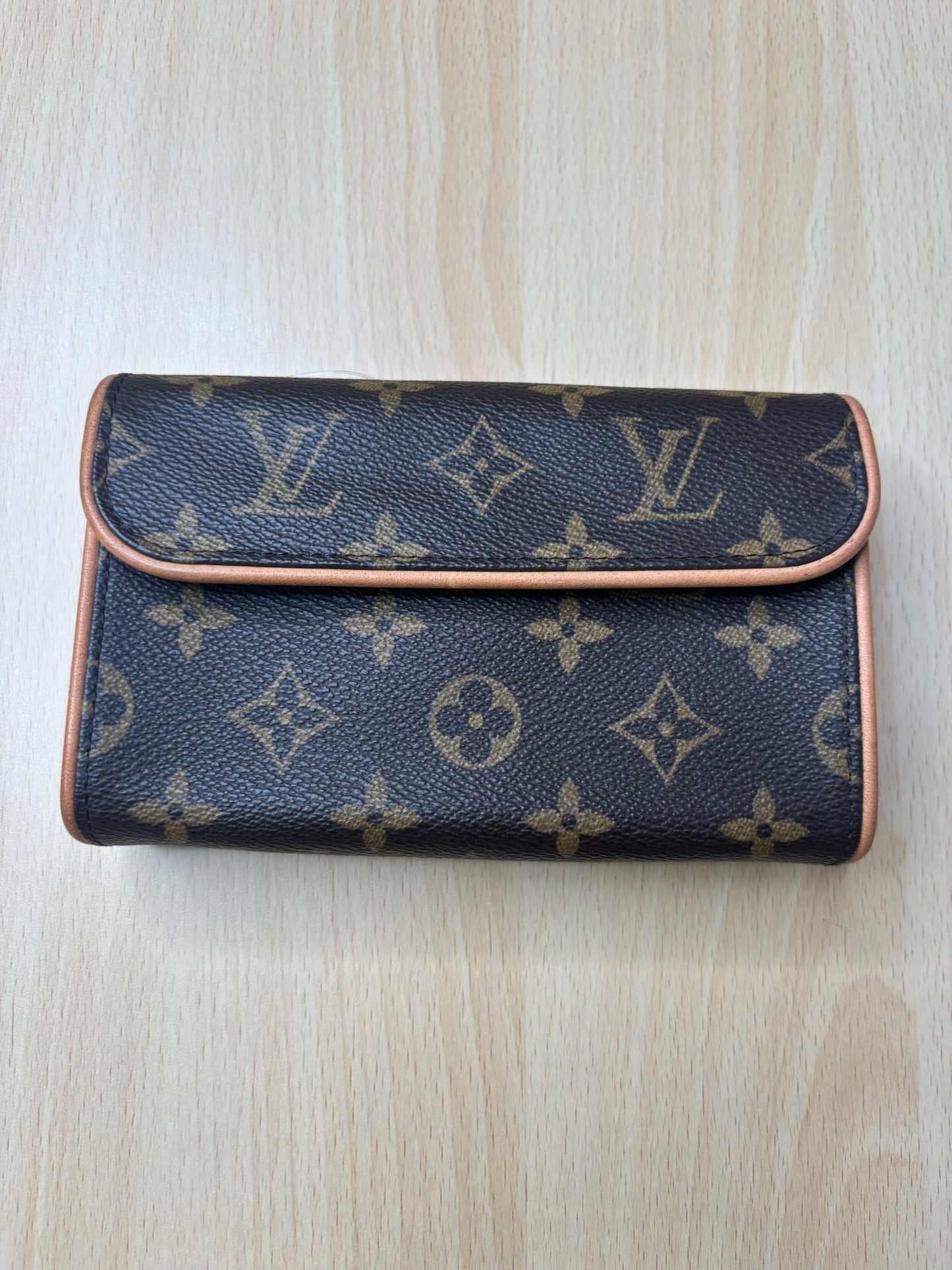 Louis Vuitton Monogram Pochette Florentine (no strap) K23