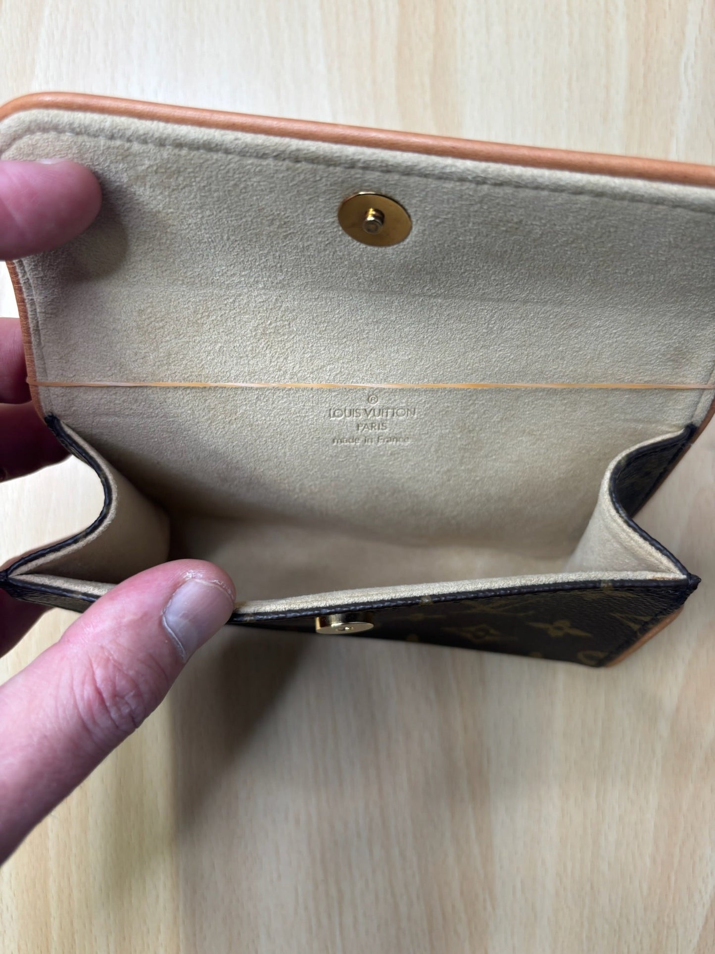 Louis Vuitton Monogram Pochette Florentine (no strap) K23