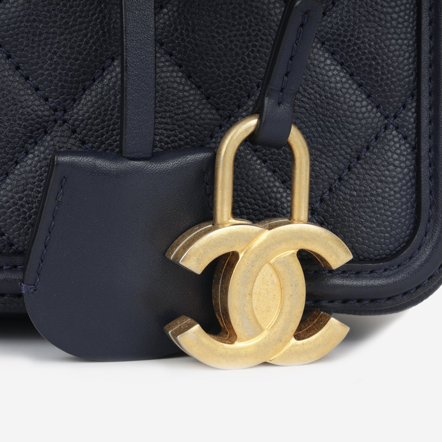 Chanel Filigree Cc Vanity Case - Small