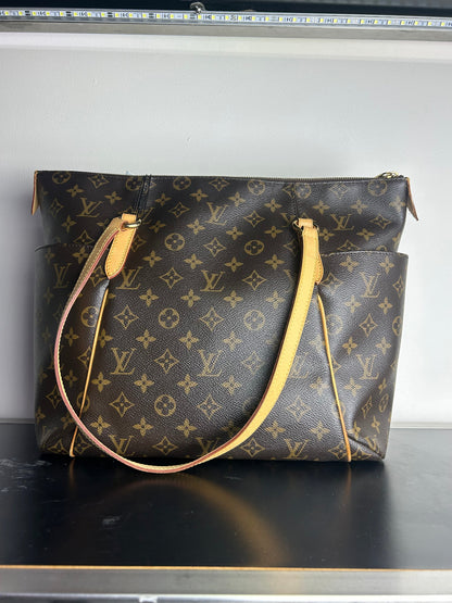 Louis Vuitton Monogram Totally MM