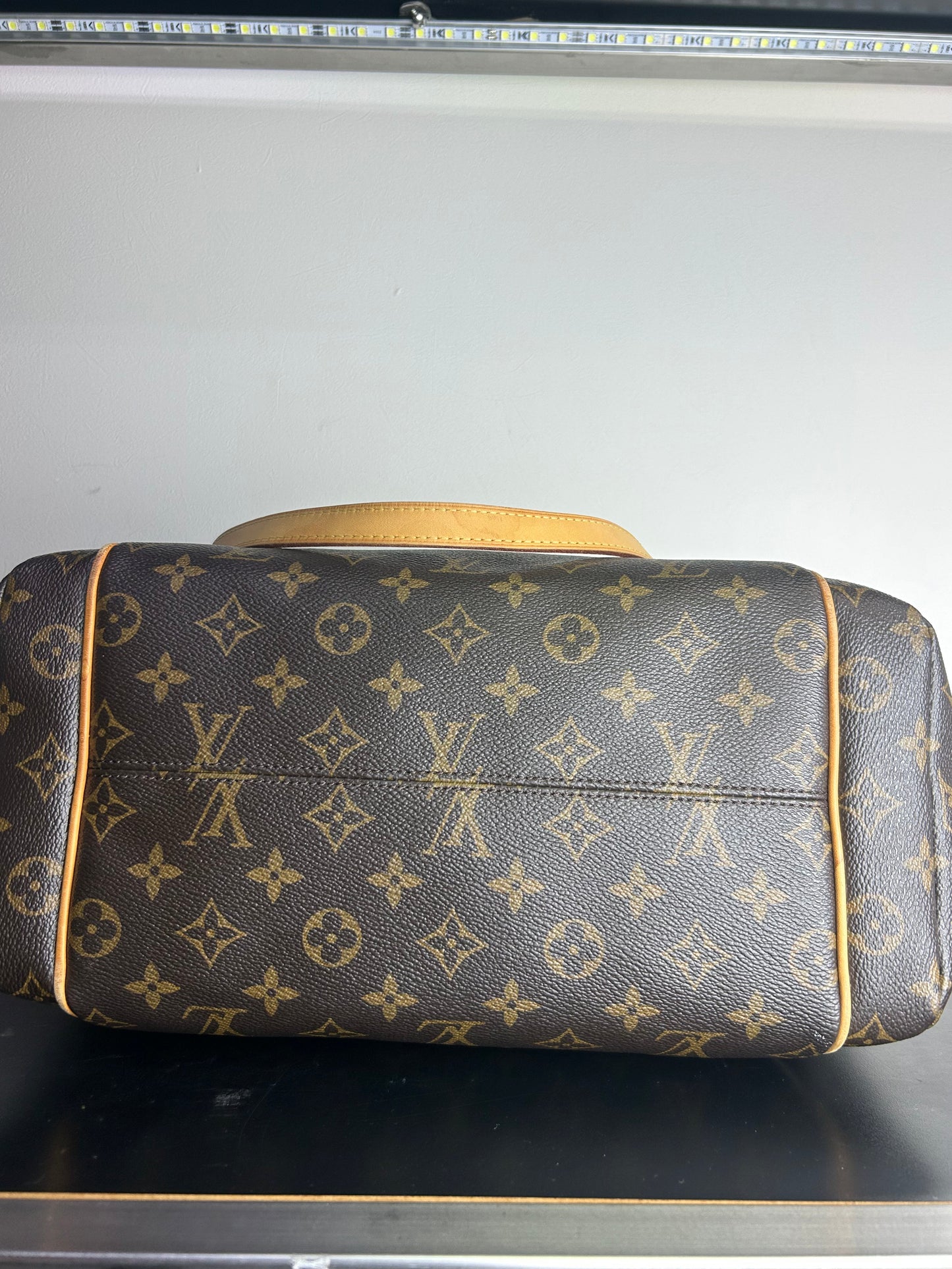 Louis Vuitton Monogram Totally MM
