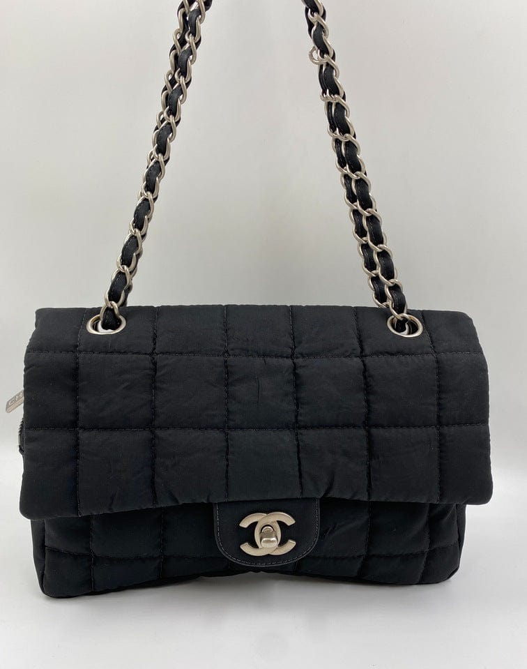 Chanel Flap Black Shoulder Bag Style