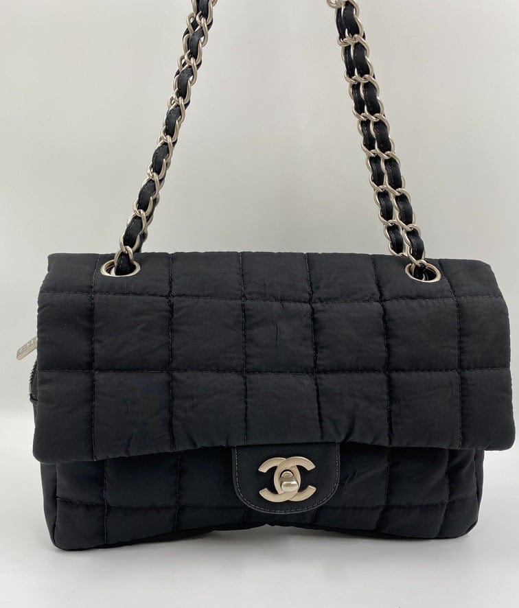 Chanel Flap Black Shoulder Bag Style