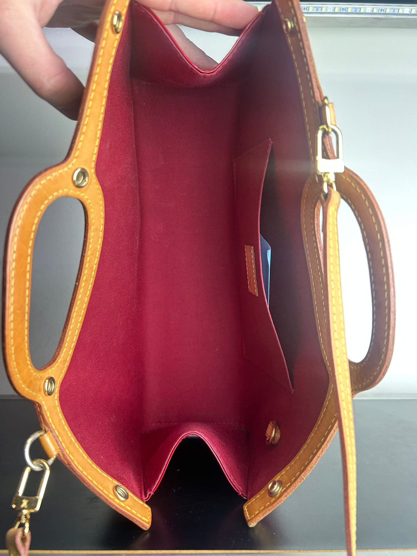 Louis Vuitton Vernis Roxbury Drive