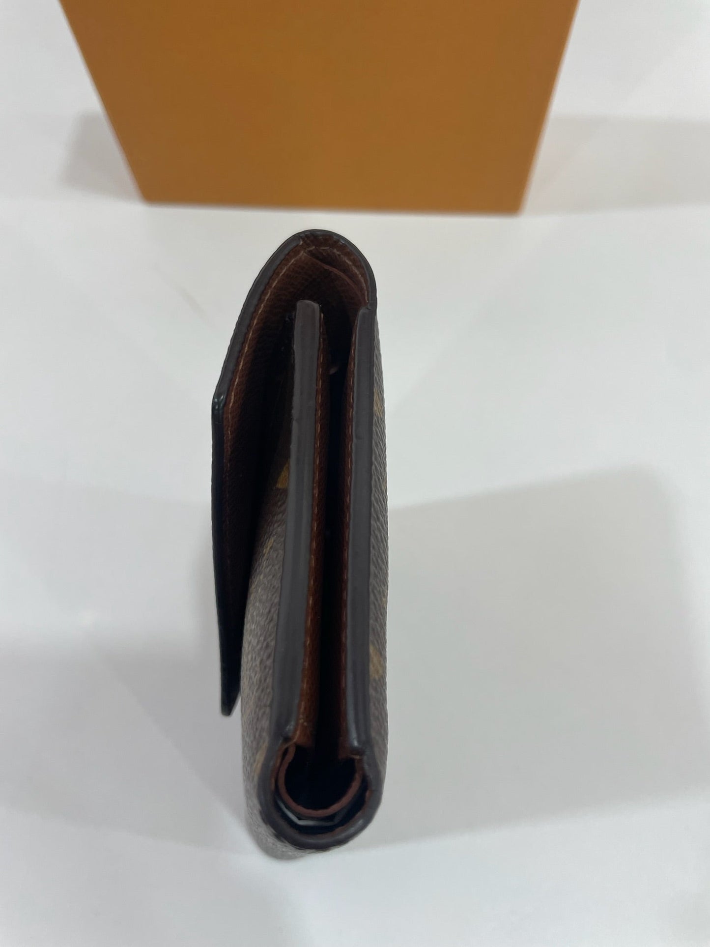M0707-86 Louis Vuitton Victorine Wallet