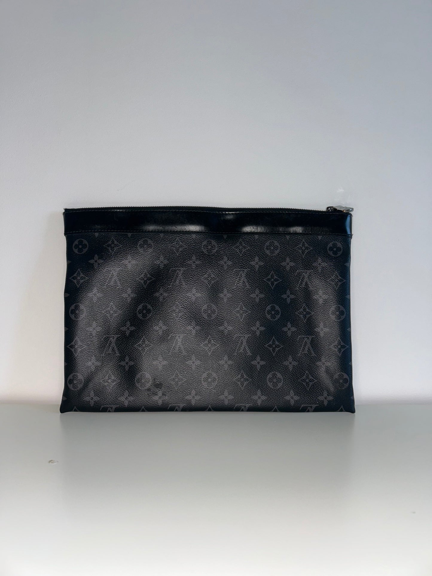 Louis Vuitton Monogram Eclipse Discovery Pochette GM