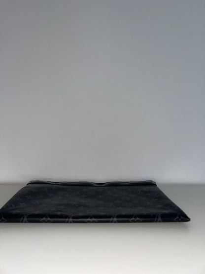 Louis Vuitton Monogram Eclipse Discovery Pochette GM