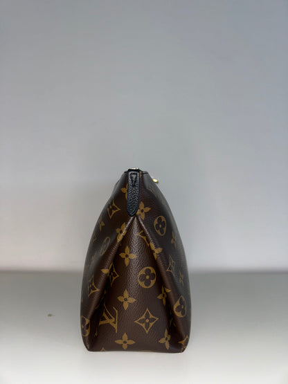 Louis Vuitton Pallas Beauty Case