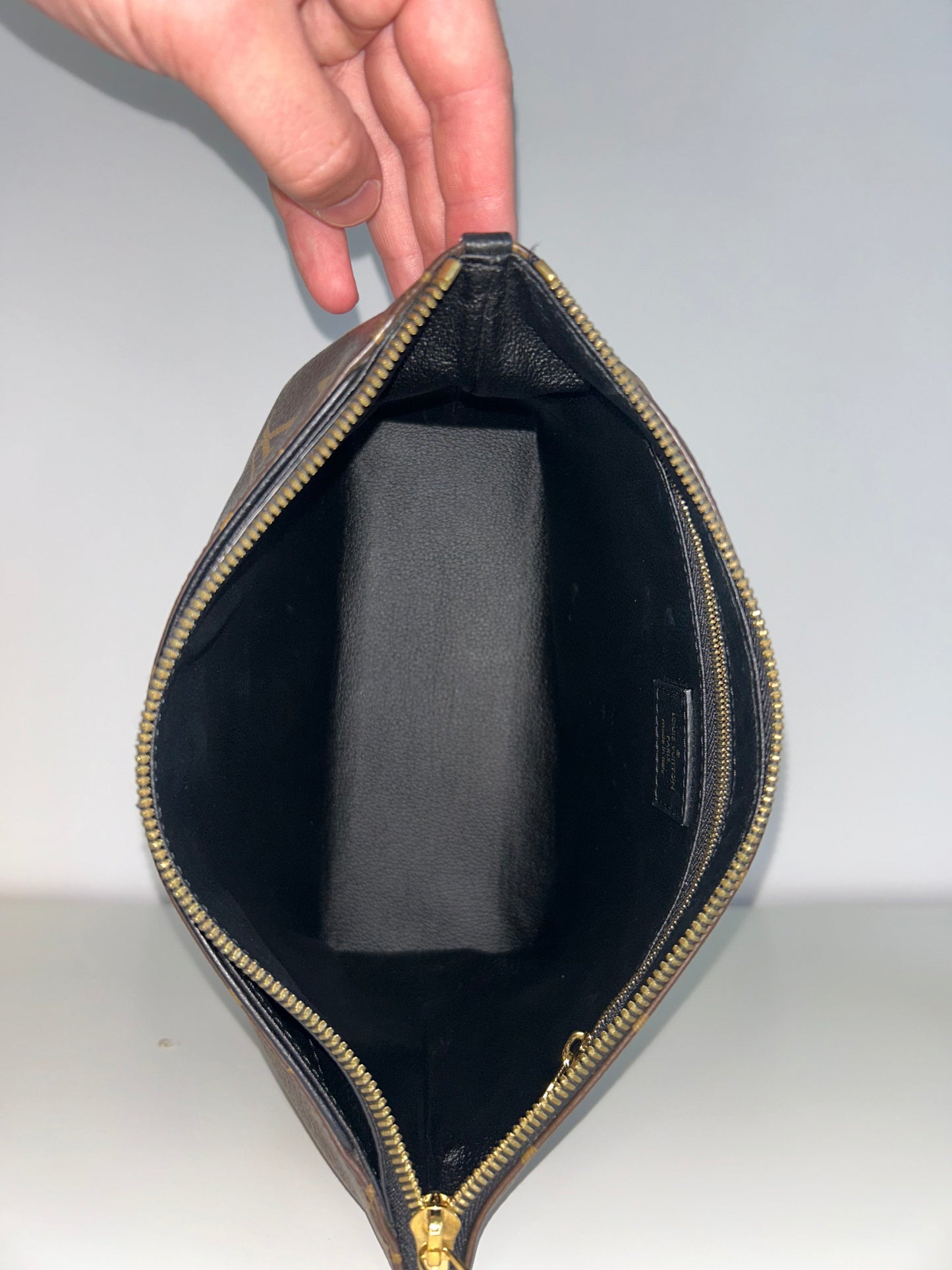 Louis Vuitton Pallas Beauty Case