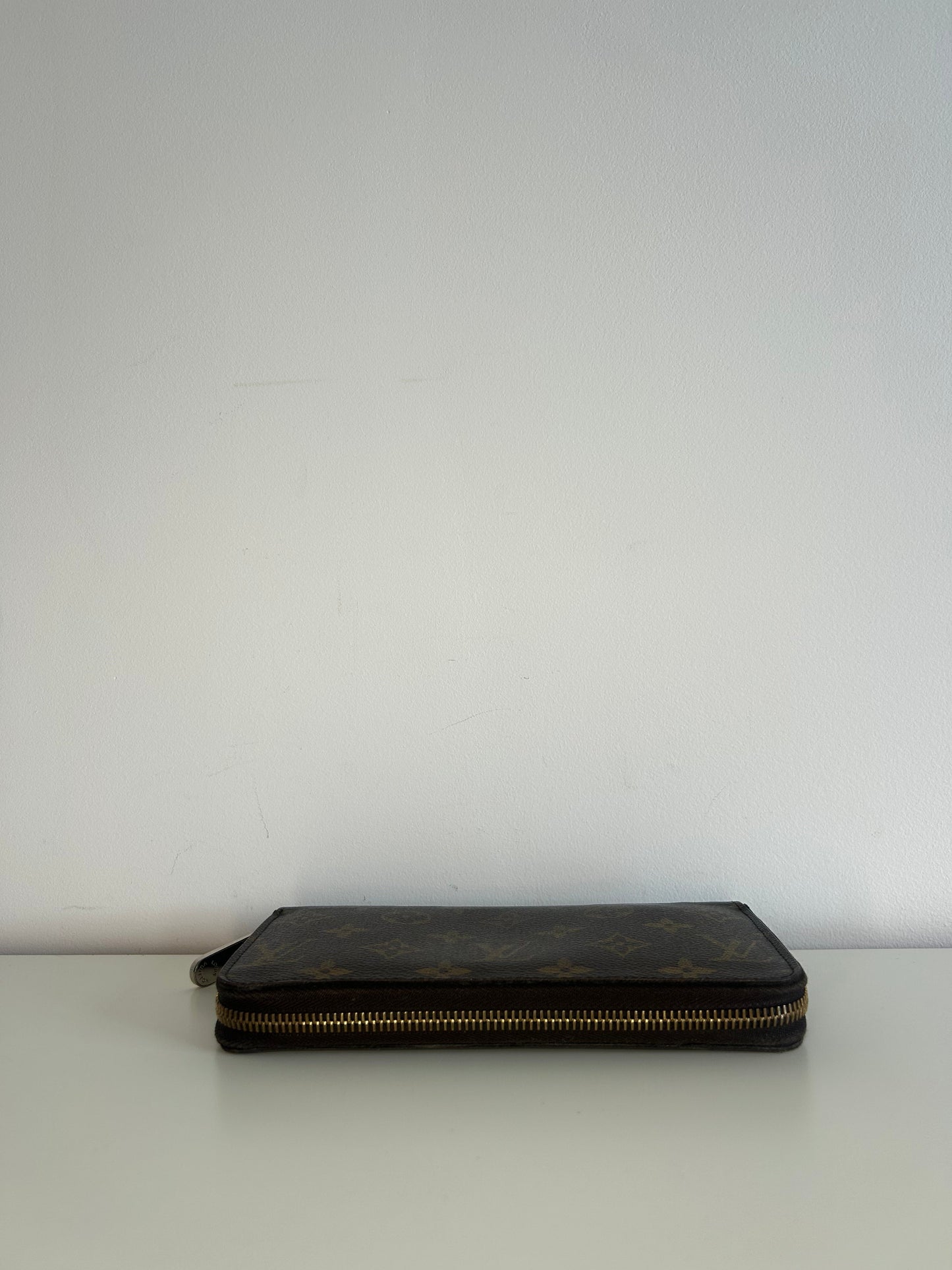 Louis Vuitton Monogram Zippy Wallet