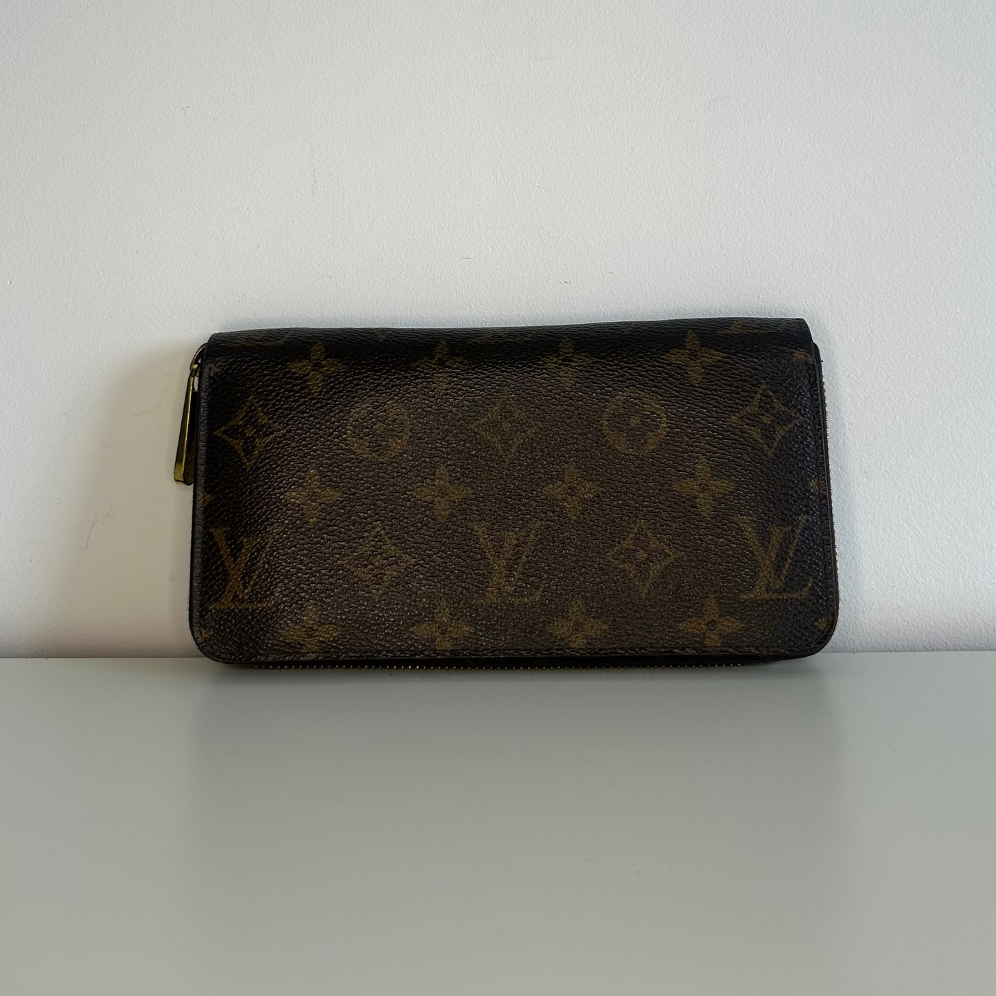 Louis Vuitton Monogram Zippy Wallet