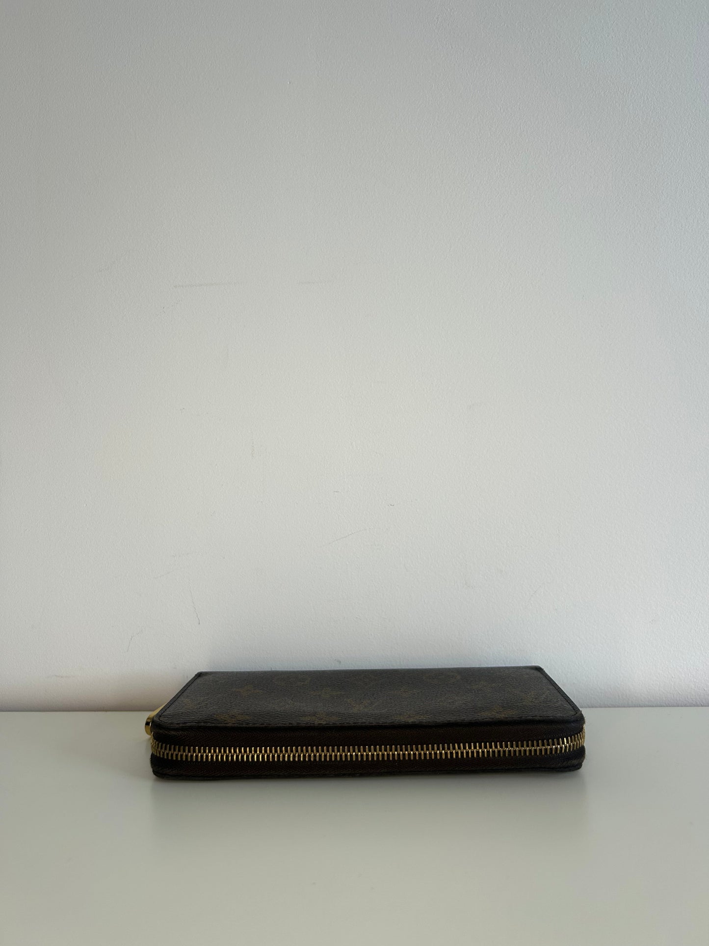 Louis Vuitton Monogram Zippy Wallet